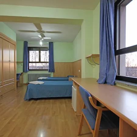 Residencia Universitaria Cum Laude 萨拉曼卡