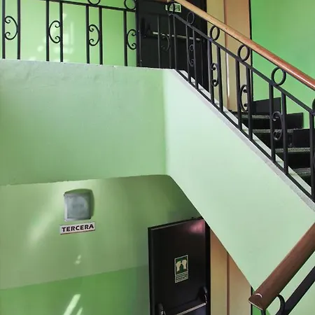 Residencia Universitaria Cum Laude Apartment *