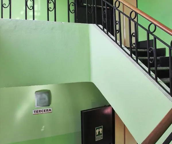 Residencia Universitaria Cum Laude 公寓 *